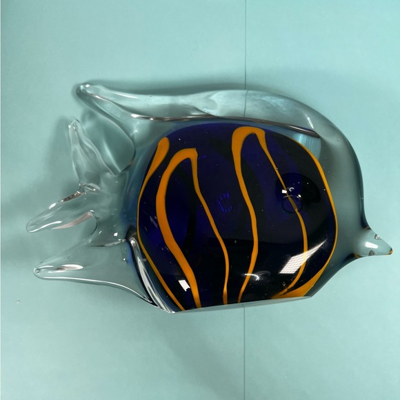 Angel Fish Art Glass Paperweight Blue, Yellow and Clear Blown Glass - Picture 5 of 8